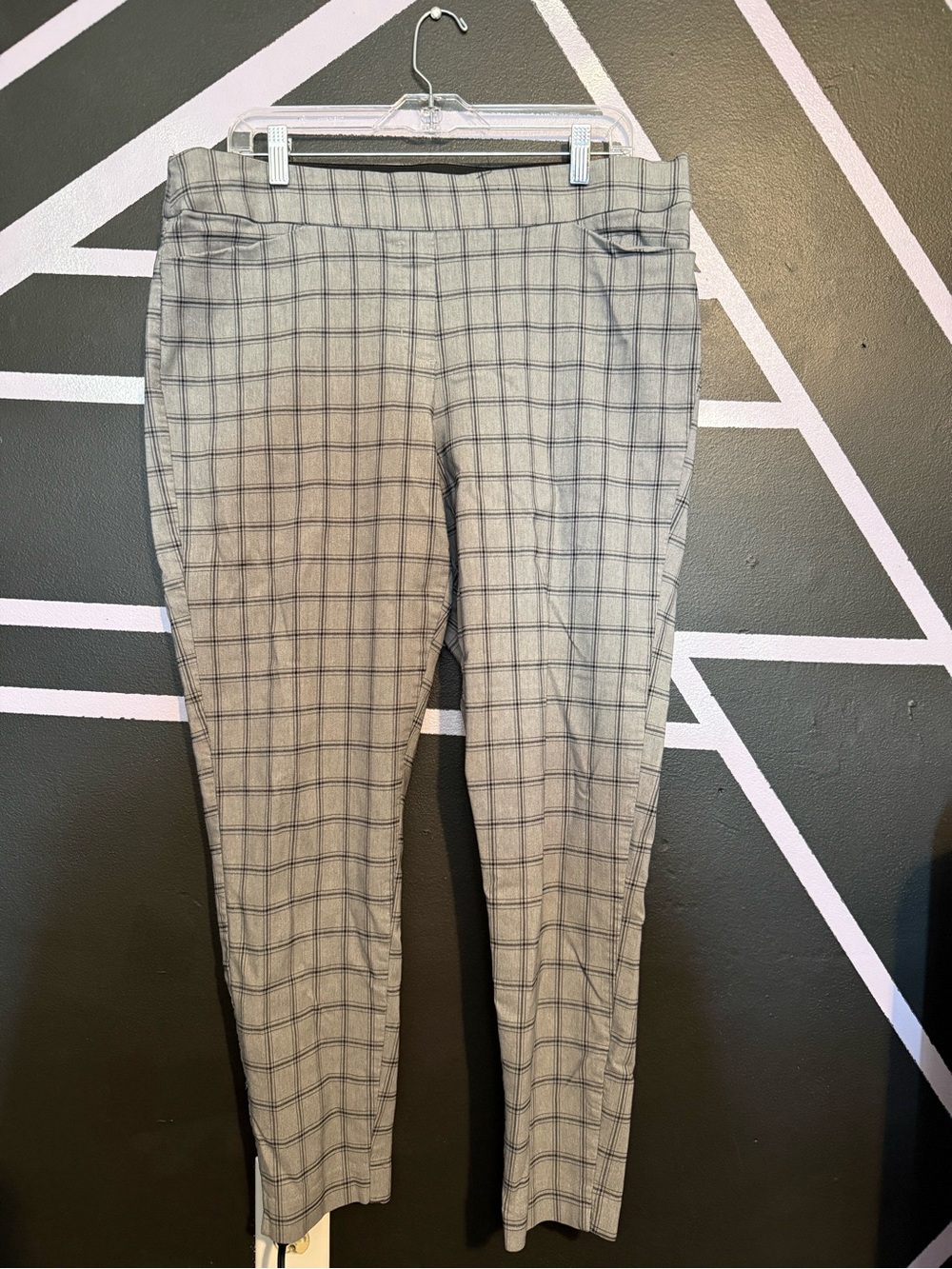 Maurices Gray Windowpane Cropped Stretch Pants